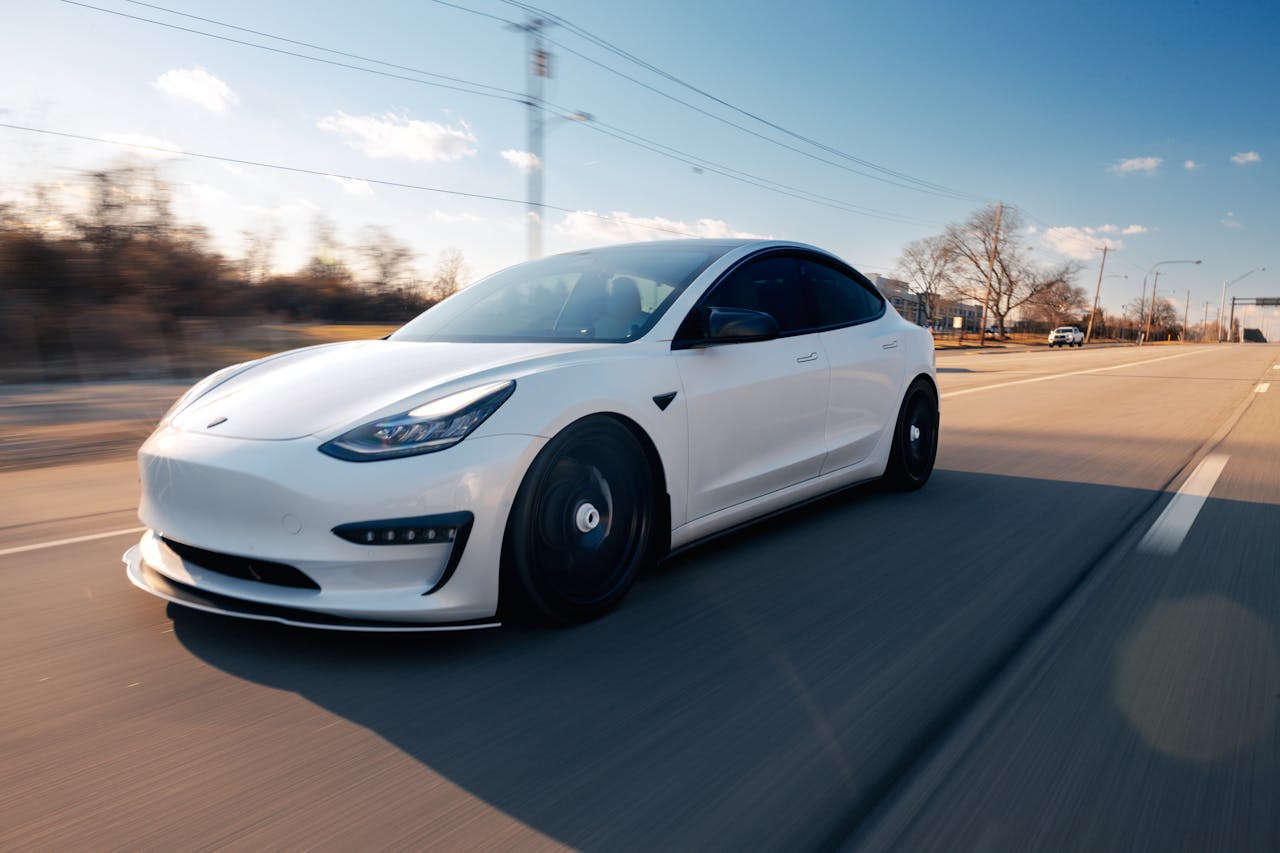 Tesla bilforsikring: Den ultimative vejledning til dækning